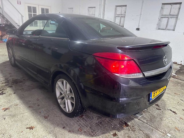 Opel - astra twintop - 1.8 temptation - 89-xx-dt - afbeelding 14 van  20
