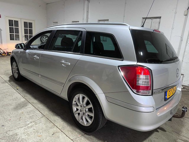 Opel - astra wagon - 1.6 temptation - car - 2008 - afbeelding 8 van  15