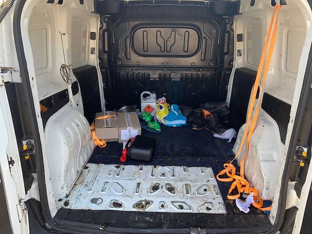 Opel - combo - 1.3 cdti l1h1 ecofl. - vh-036-x - afbeelding 6 van  15