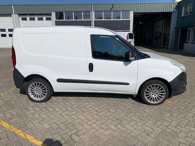 Opel - combo - 1.3 cdti l1h1 ecofl. - vh-036-x - afbeelding 7 van  15