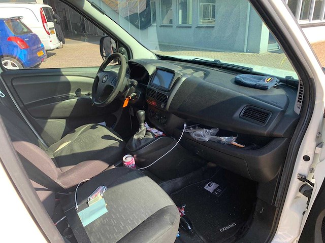 Opel - combo - 1.3 cdti l1h1 ecofl. - vh-036-x - afbeelding 12 van  15