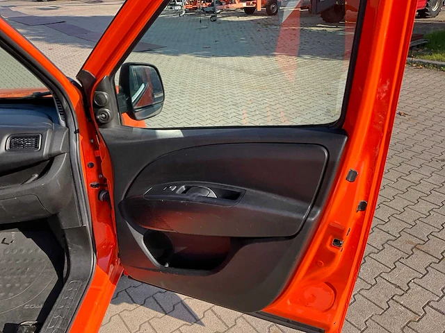 Opel - combo - 1.3 cdti l1h1 selec. - van - afbeelding 25 van  39