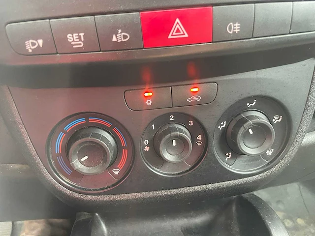 Opel - combo - 1.6 cdti l2h1 edit. - bedrijfswagen - afbeelding 14 van  22