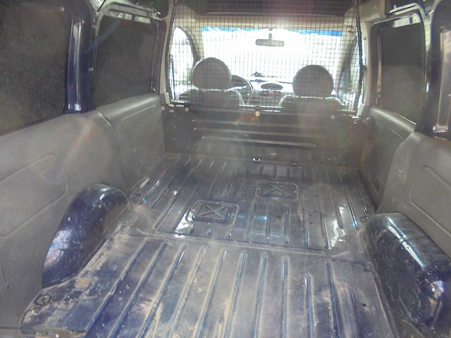 Opel - combo - 1.7 di - 44-bb-pj - afbeelding 9 van  13