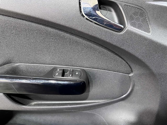 Opel - corsa - 1.0-12v essentia - kv-427-p- 2009 - afbeelding 2 van  15