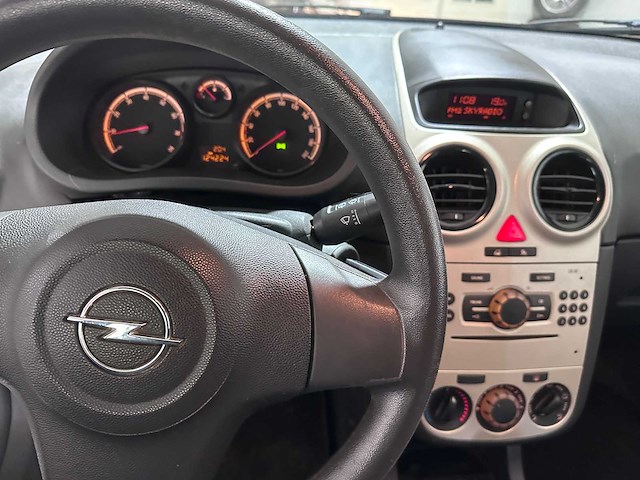 Opel - corsa - 1.0-12v essentia - kv-427-p- 2009 - afbeelding 14 van  15