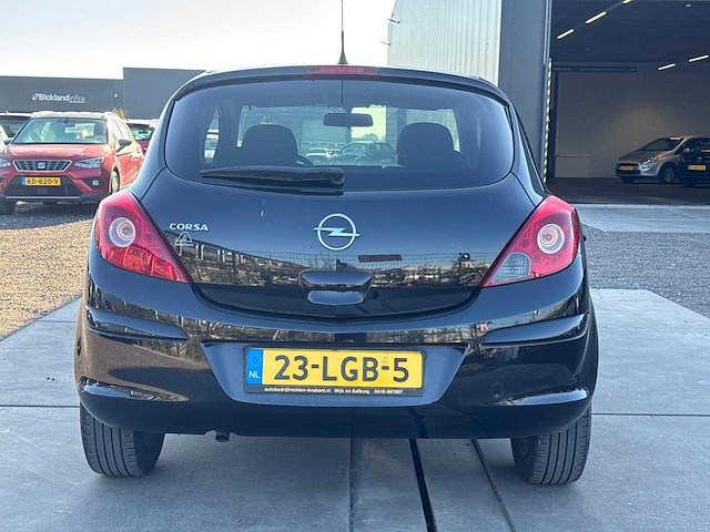 Opel - corsa - 1.2-16v 111 edition 23-lgb-5 2010 iaw - afbeelding 14 van  17
