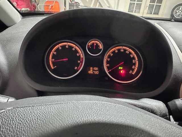 Opel - corsa - 1.2-16v essentia - hg-611-g - afbeelding 3 van  19