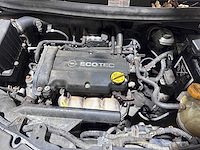 Opel - corsa - 1.2-16v essentia - hg-611-g - afbeelding 10 van  19