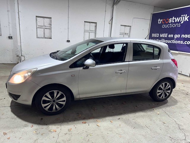 Opel - corsa - 1.2-16v essentia - hg-611-g - afbeelding 12 van  19