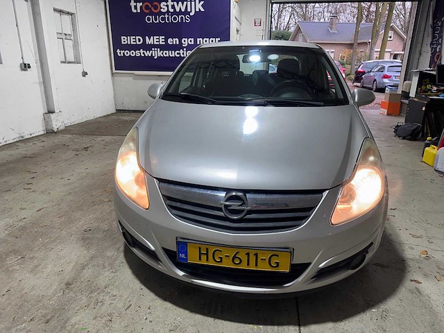 Opel - corsa - 1.2-16v essentia - hg-611-g - afbeelding 18 van  19