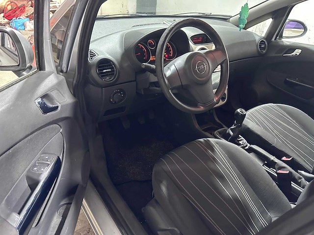 Opel - corsa - 1.2-16v essentia - hg-611-g - afbeelding 19 van  19