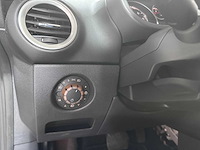 Opel - corsa - 1.2-16v sport automaat- (voorheen 5-tpv-94)- 2008 - afbeelding 2 van  13