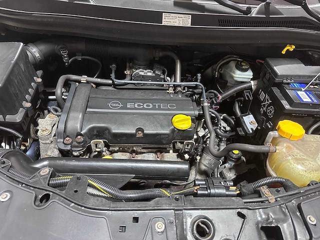 Opel - corsa - 1.2-16v sport automaat- (voorheen 5-tpv-94)- 2008 - afbeelding 5 van  13