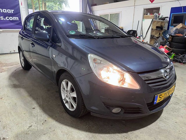 Opel - corsa - 1.2-16v sport automaat- (voorheen 5-tpv-94)- 2008 - afbeelding 10 van  13