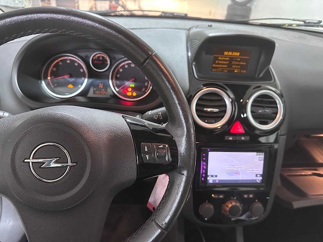 Opel - corsa - 1.2-16v sport automaat- (voorheen 5-tpv-94)- 2008 - afbeelding 12 van  13