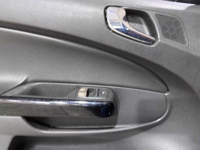 Opel - corsa - 1.2-16v sport automaat- (voorheen 5-tpv-94)- 2008 - afbeelding 2 van  20