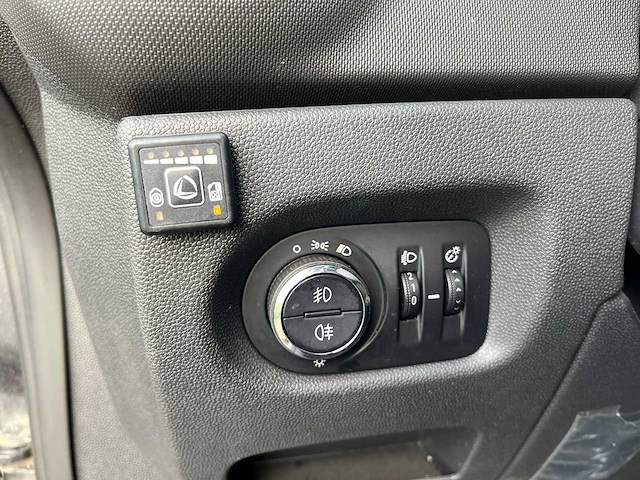 Opel - corsa - 1.2 cosmo lpg - personenauto - afbeelding 6 van  10