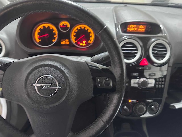 Opel - corsa - 1.2 ecof. cl.ed. lpg - 76-svl-8 - afbeelding 18 van  18