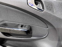 Opel - corsa - 1.4-16v 111 edition - 17-lll-9- 2010 - afbeelding 2 van  18