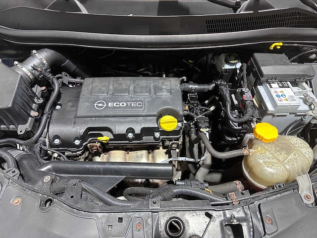 Opel - corsa - 1.4-16v 111 edition - 17-lll-9- 2010 - afbeelding 11 van  19
