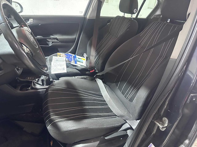 Opel - corsa - 1.4-16v 111 edition - 98-lkj-5- 2010 - afbeelding 5 van  18