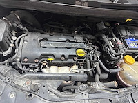 Opel - corsa - 1.4-16v 111 edition - 98-lkj-5- 2010 - afbeelding 10 van  18
