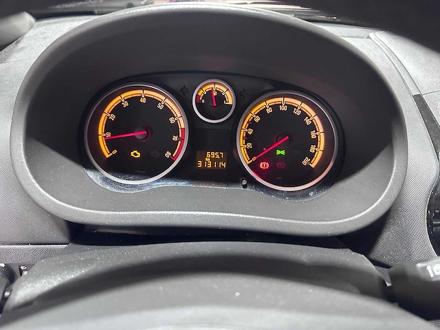 Opel - corsa - 1.4-16v 111 edit.lpg - 32-lsx-2 - afbeelding 2 van  19