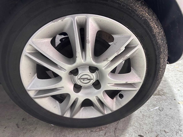 Opel - corsa - 1.4-16v cosmo - 57-knh-1 - afbeelding 8 van  19