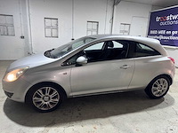 Opel - corsa - 1.4-16v cosmo - 57-knh-1 - afbeelding 12 van  19