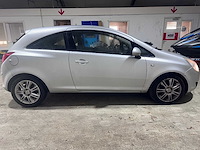 Opel - corsa - 1.4-16v cosmo - 57-knh-1 - afbeelding 16 van  19