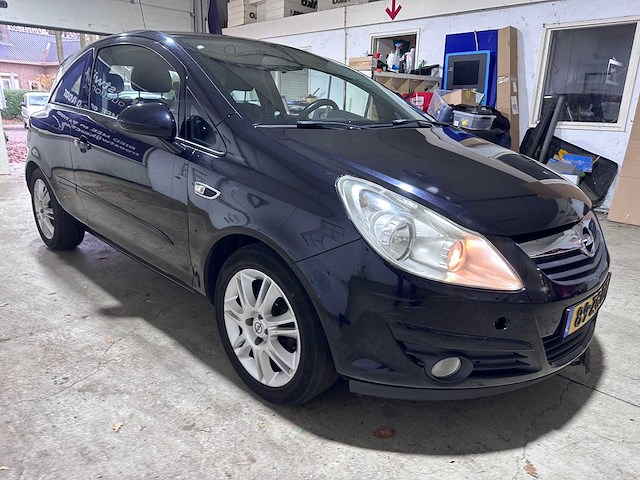 Opel - corsa - 1.4-16v cosmo - 89-zg-dt - afbeelding 18 van  20