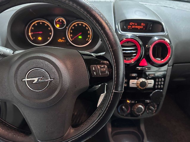 Opel - corsa - 1.4-16v cosmo - 89-zg-dt - afbeelding 2 van  20
