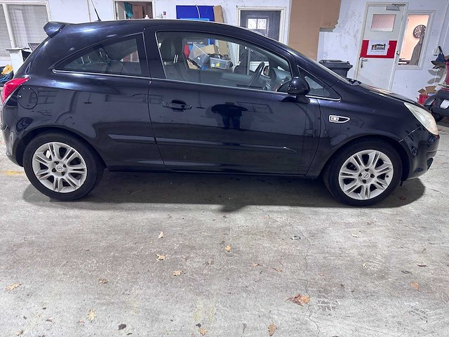 Opel - corsa - 1.4-16v cosmo - 89-zg-dt - afbeelding 12 van  15