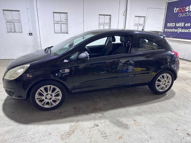 Opel - corsa - 1.4-16v cosmo - 89-zg-dt - afbeelding 12 van  20