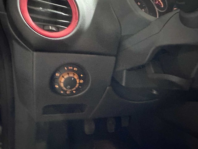 Opel - corsa - 1.4-16v cosmo - 89-zg-dt - afbeelding 4 van  12