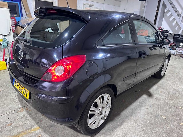 Opel - corsa - 1.4-16v cosmo - 89-zg-dt - afbeelding 12 van  12