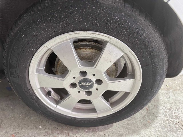 Opel - corsa - 1.4-16v cosmo - pg-272-s- 2009 - afbeelding 9 van  19