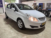 Opel - corsa - 1.4-16v cosmo - pg-272-s- 2009 - afbeelding 13 van  19