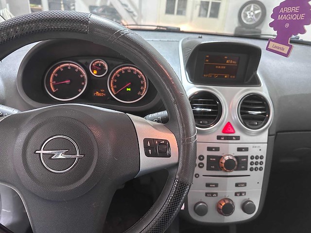 Opel - corsa - 1.4-16v cosmo - pg-272-s- 2009 - afbeelding 18 van  19