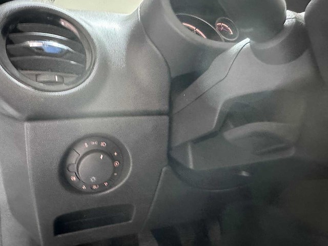 Opel - corsa - 1.4-16v cosmo - pg-272-s- 2009 - afbeelding 3 van  19