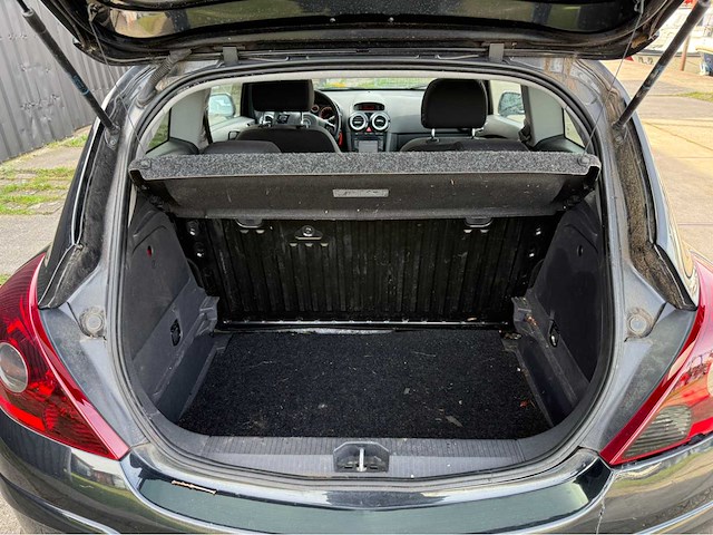Opel - corsa - personenauto - 2012 - afbeelding 2 van  25