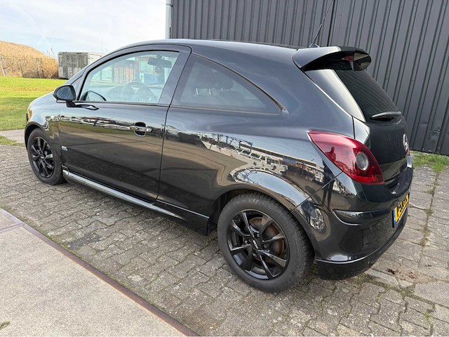 Opel - corsa - personenauto - 2012 - afbeelding 19 van  25
