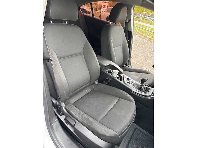 Opel - insignia - 1.8 business - car - 2009 - afbeelding 27 van  43