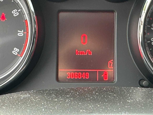 Opel - insignia - 1.8 business - car - 2009 - afbeelding 40 van  43