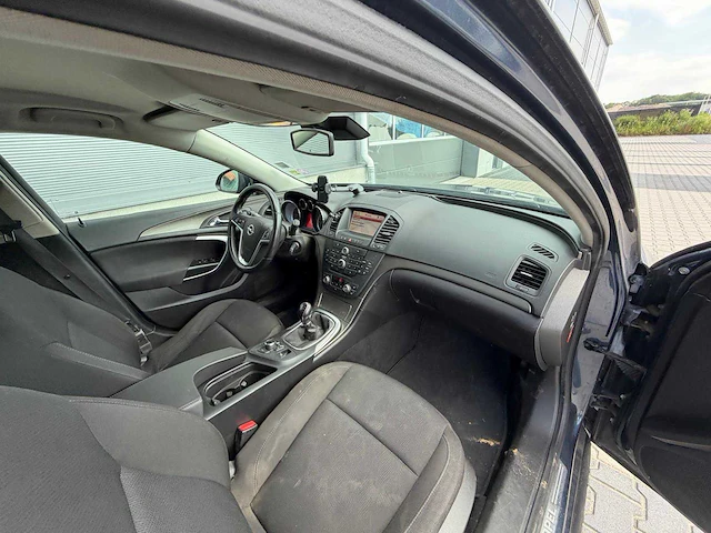 Opel - insignia - sports tourer 1.8 business - personenauto - 2010 - afbeelding 2 van  26