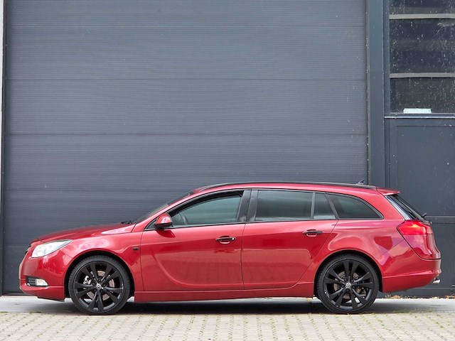 Opel - insignia sports tourer - 2.8 t executive - 4x4 - v6 - 2009 - personenauto - 12-jpf-2 - afbeelding 29 van  31