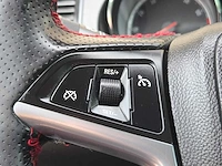 Opel - insignia sports tourer - 2.8 t executive - 4x4 - v6 - 2009 - personenauto - 12-jpf-2 - afbeelding 9 van  31