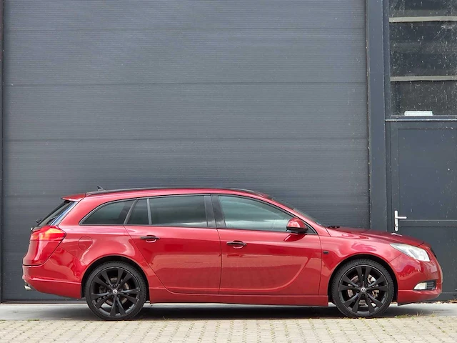 Opel - insignia sports tourer - 2.8 t executive - 4x4 - v6 - 2009 - personenauto - 12-jpf-2 - afbeelding 30 van  31