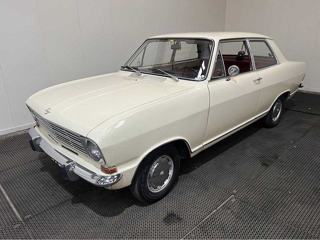 Opel - kadett - 1.1 xe - oldtimer - 1969 - afbeelding 1 van  31